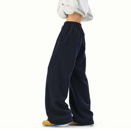 Heavyweight Wide-Leg Pants - Loose Fit side view showcasing modern street style and comfort.