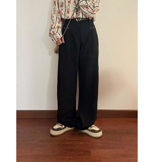 Wide Leg Straight Casual Pants – Loose Fit worn with a patterned shirt and sneakers on a wooden floor.