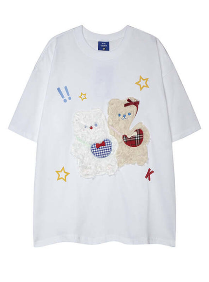 Model wearing White heavyweight black tee by Grozavu