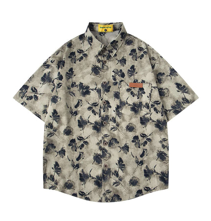 Floral Print Short Sleeve Shirt – Loose Fit with retro floral design in beige and blue tones on a short-sleeve silhouette.