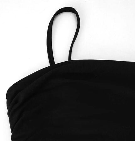 Strapless Sports Bralette Tank Top – Slim Fit showcasing a close-up of the sleek strapless neckline and design.