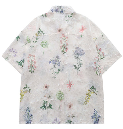 Floral Turn-Down Collar Shirt – Loose Fit with vibrant floral pattern in a relaxed fit for trendy summer wear.