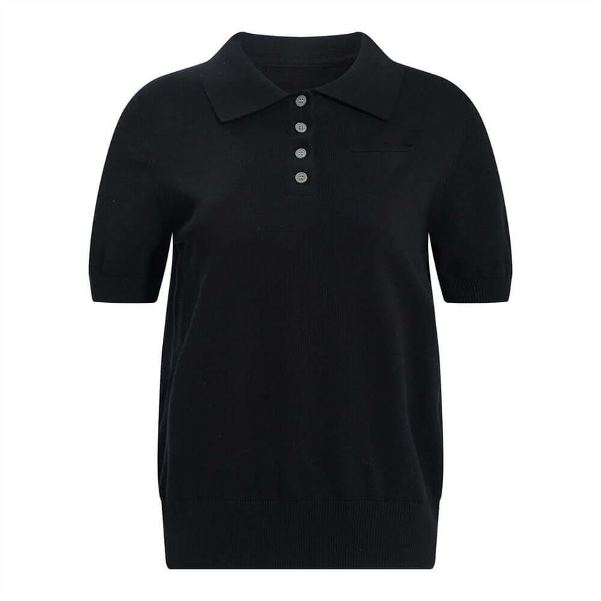 Model wearing White short sleeve knit sweater collar by Grozavu