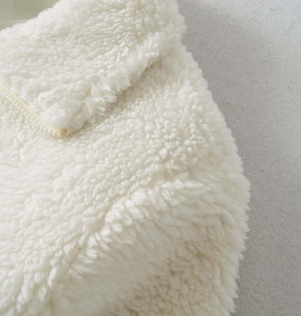 Close-up of the soft plush texture of the Winter Lamb Wool Quilted Cotton Jacket showcasing its luxurious interior.