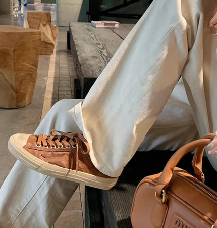 Pantofi retro cu șireturi din piele de vacă cu stea