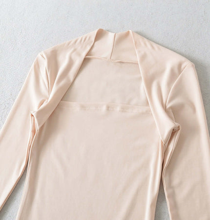 Bluză cu mânecă lungă și decolteu pătrat