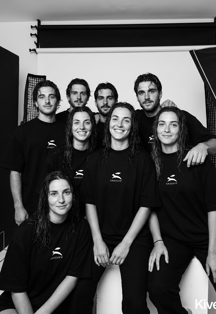 @GrozavuCustomer portant le <a href="/fr-fr/collections/men-tshirts" title="T-shirts pour hommes">T-shirt</a> Signature en France