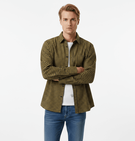 Casual Plaid Shirt – Relaxed Fit worn by a man, featuring a classic plaid pattern and relaxed silhouette.