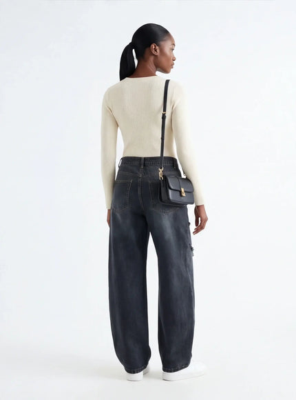 Jeans Relaxés – en Tissu Respirant avec Détails Raffinés