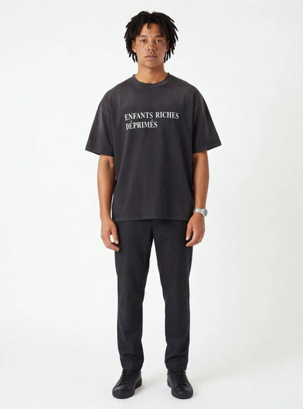 Tricou Minimalist – cu un Finisaj Mat în Ediție Limitată