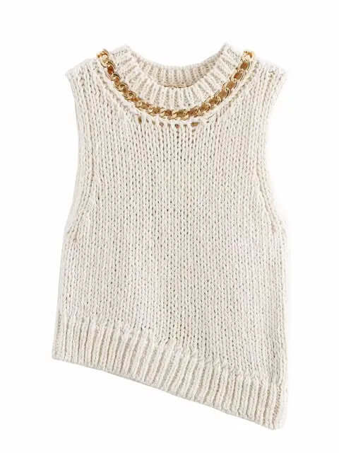 Asymmetrical Chain Knit Tank Top – Slim Fit featuring a decorative gold chain detail and modern sleeveless design.
