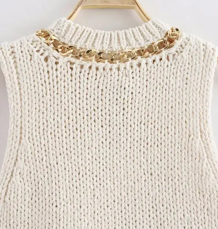 Asymmetrical Chain Knit Tank Top – Slim Fit featuring a gold chain detail on a knitted fabric.
