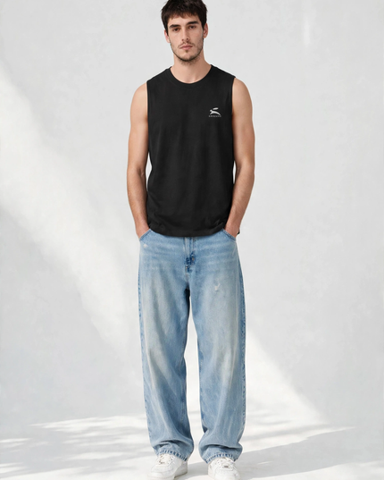 Black sleeveless tee in 142 g/m² Airlume cotton, fashion shot