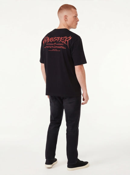 T-shirt à manches courtes graphique de corbeau incontournable