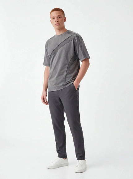T-Shirt Dinamica – in Materiale Ultra-Morbido con Attitudine Streetwear