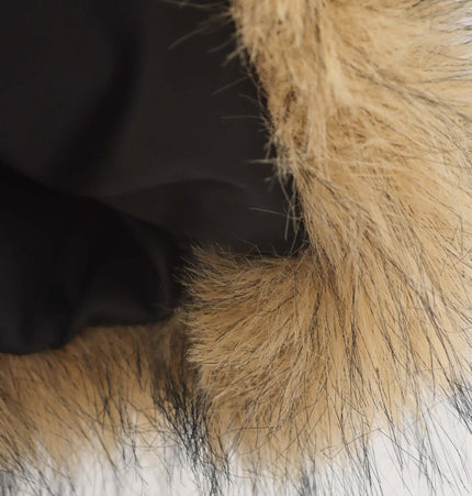 Close-up of the soft, warm shearling lining on the Camel Shearling Zipper Jacket – Regular Fit.