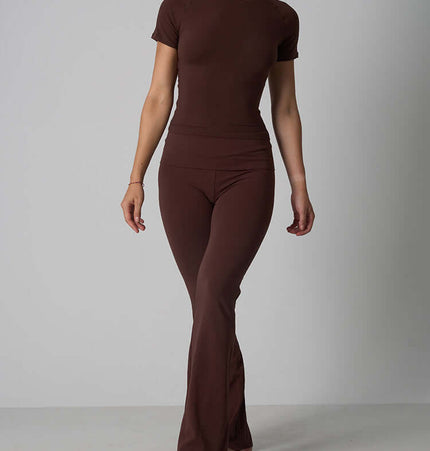 Casual Fit Cotton Jersey Yoga Set featuring a stylish short sleeve crop top and high-waist long flare pants for women.