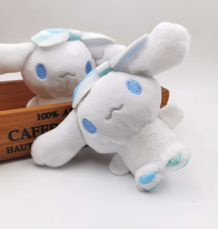 Cinnamoroll Plush Keychain – 10cm, adorable soft toy with blue accents and plush texture.