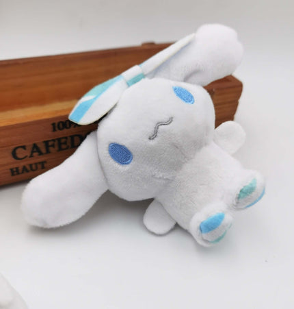 Cinnamoroll Plush Keychain – 10cm featuring a cute plush bunny character with soft texture and playful design.