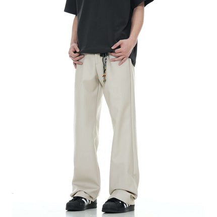Classic Straight Pants – Slimming Fit worn by model, showcasing modern style and comfort in a relaxed fit.
