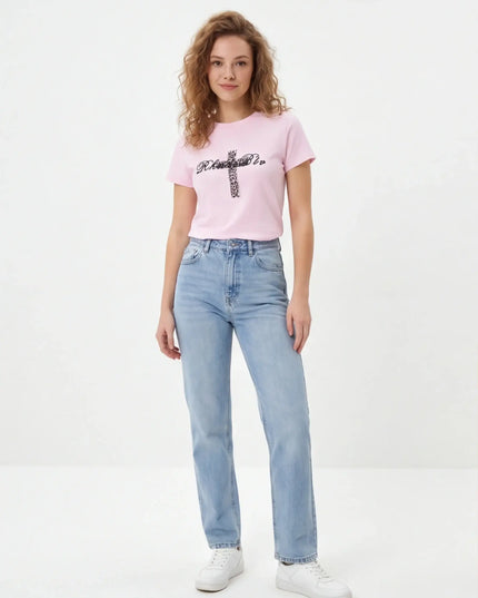 Maison Grozavu Minimalist Tee - Basalt Volume — side profile view showing the shoulder drop and sleeve length