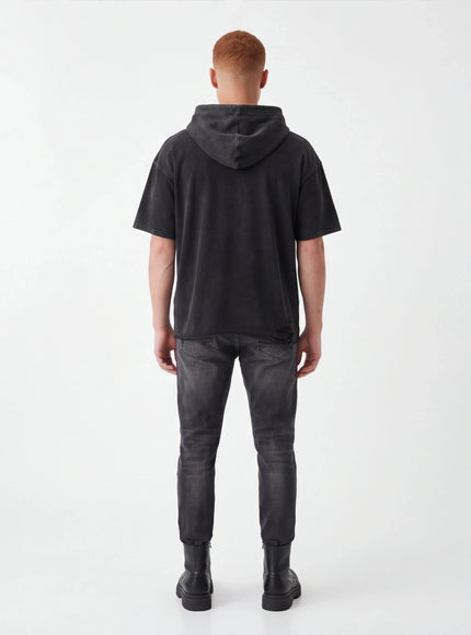 T-Shirt Minimalista – in Tessuto Premium per una Presenza Forte
