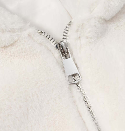 Close-up of the zipper detail on the Faux Fur Hooded Winter Coat, showcasing its stylish and cozy design.