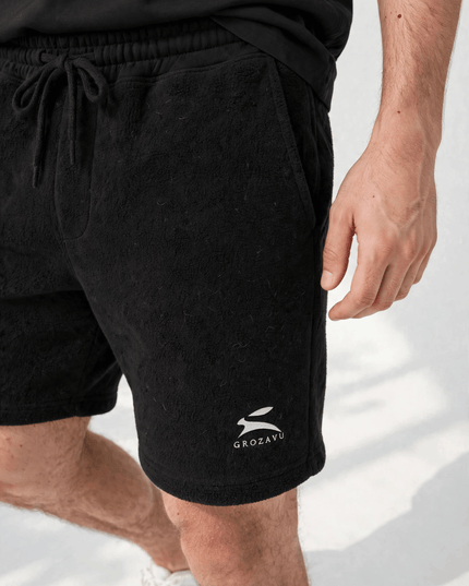 Macro of the 280 g/m² cotton fleece on the black shorts