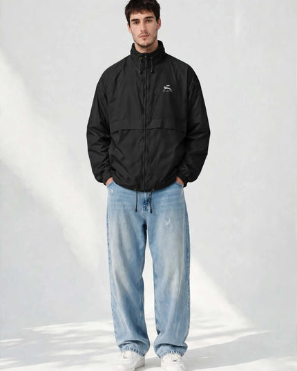 Black windbreaker in 202 g/m² polyamide shell, full look