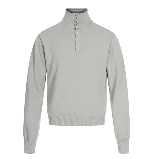 High Neck Street Knit Sweater – Loose Fit in light gray with modern high neckline and long sleeves.