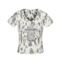 Iconic T-Shirt by Grozavu - Studio Focus (Pos 2)