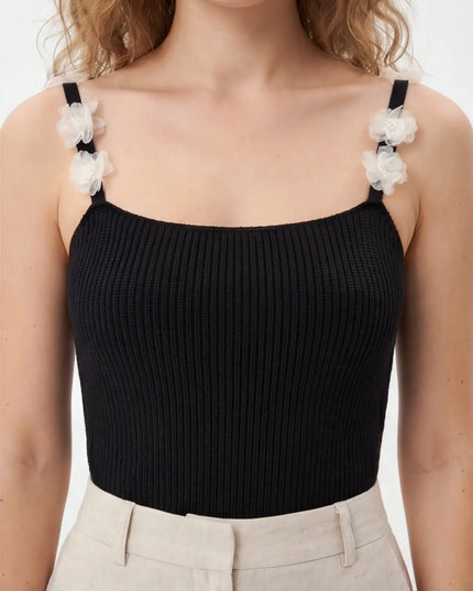 Maison Grozavu Seamless Quartz Tank in signature tone — front view showing the structured collar construction