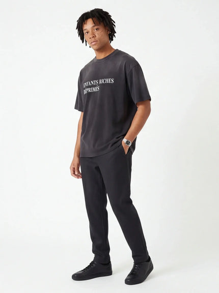 Tricou Minimalist – cu un Finisaj Mat în Ediție Limitată