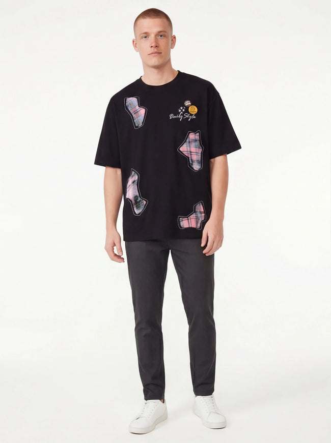 Camiseta gráfica con parche de aplique