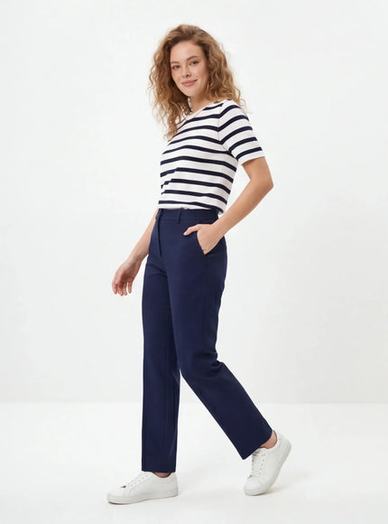 Vêtements Oversized – en Tissu Respirant avec Design Architectural