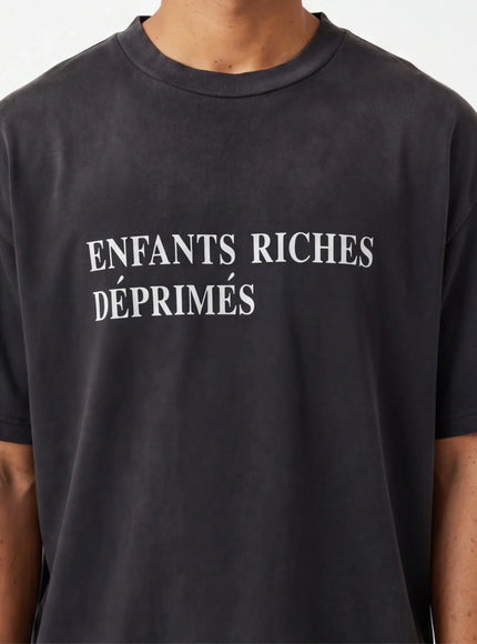 Tricou Minimalist – cu un Finisaj Mat în Ediție Limitată
