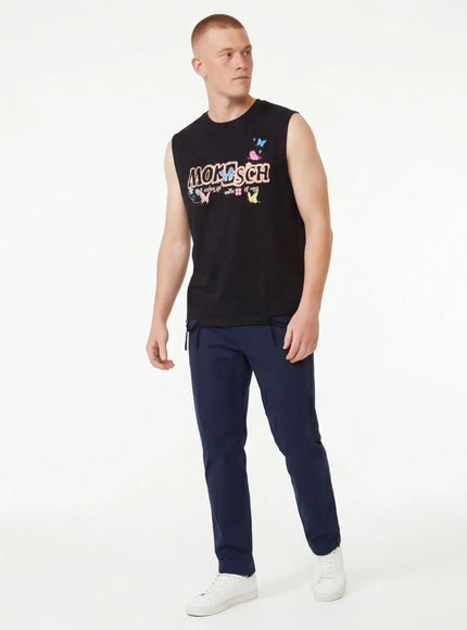 Minimalist Apparel by Grozavu - Studio Focus (Pos 11)