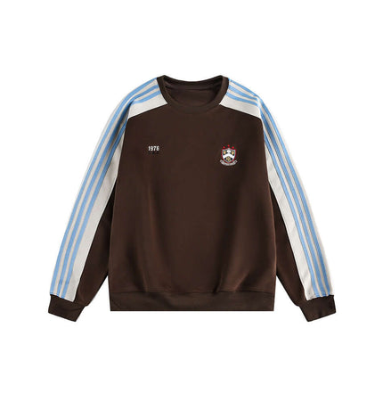 National Trend Retro Stripe Loose Shirt featuring classic retro stripes and a relaxed streetwear fit.