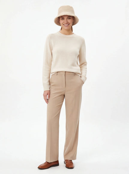 Versatile Hat – with a Silk-Like Touch for Everyday Elegance