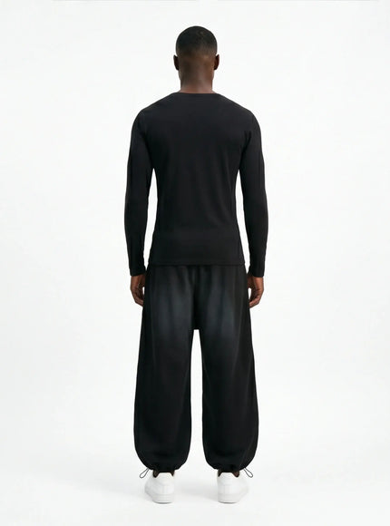 Pantalons Dynamiques – avec Isolation Thermique et une Ambiance Contemporaine