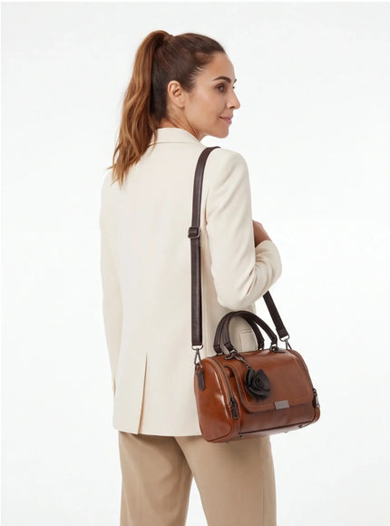 Contemporary Bag – with Fine Texture for a Sophisticated Look