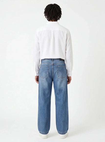 Jeans Urbanos – de Material Sostenible para una Elegancia Diaria