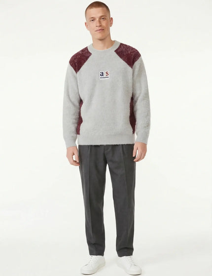 Oversized Apparel by Grozavu - Lifestyle Perspective (Pos 4)