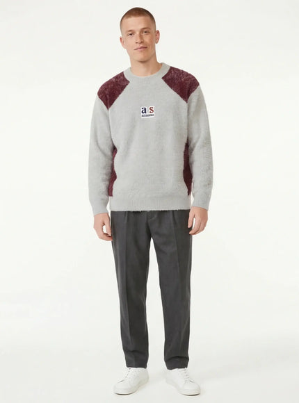 Oversized Apparel by Grozavu - Lifestyle Perspective (Pos 4)