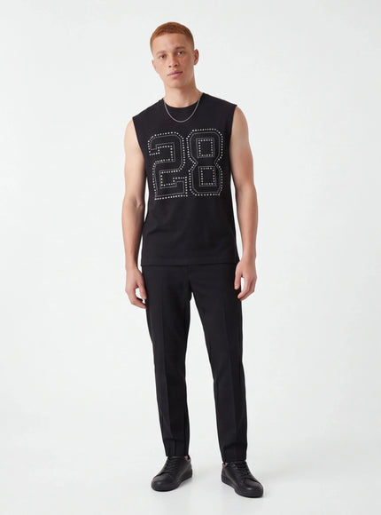 Verfeinertes Tanktop – mit matter Oberfläche und architektonischem Design
