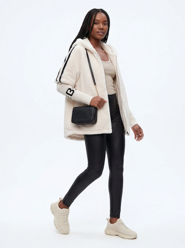 Cappotto in pelliccia sintetica must-have