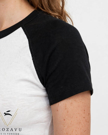 Raglan shoulder seam detail on the 183 g/m² micro rib baby tee