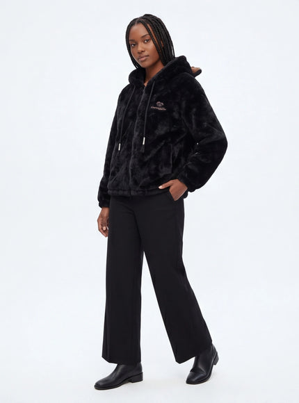 Veste avec col en fourrure et oreilles de chat incontournable