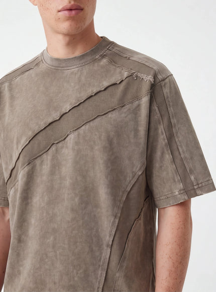 T-Shirt Dinamica – in Materiale Ultra-Morbido con Attitudine Streetwear