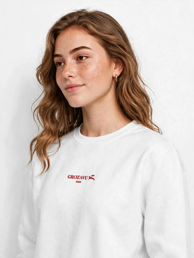 White 280 g/m² organic cotton crewneck, studio front view